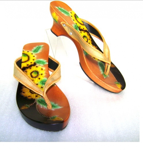 Sandal Lukis Bunga Matahari